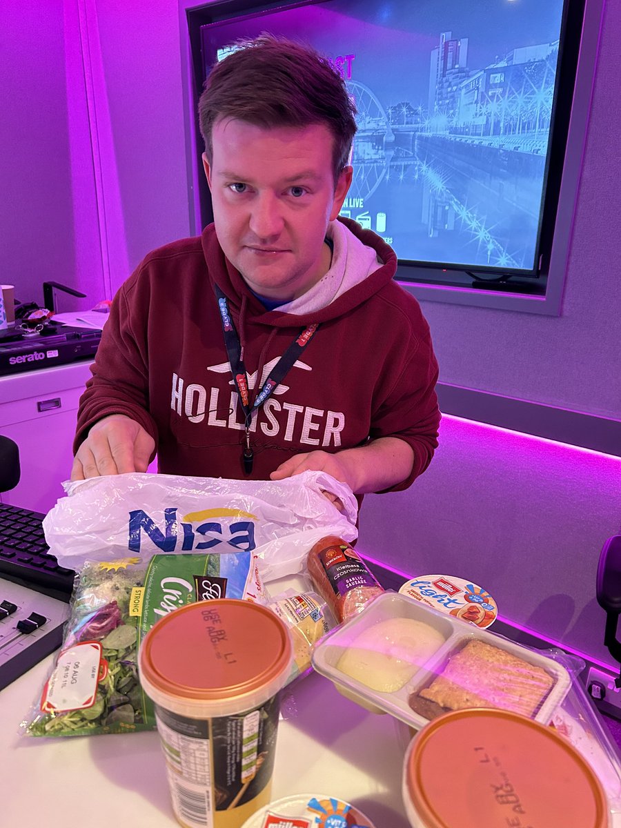 Clyde 1 (@1025clyde1) on Twitter photo π₯«Another <a href="/TooGoodToGo/">Too Good To Go</a> βunbaggingβ from <a href="/radiogrant/">Grant Thomson</a>
π Β£4 for all of this. Bargain! π₯«Another <a href="/TooGoodToGo/">Too Good To Go</a> βunbaggingβ from <a href="/radiogrant/">Grant Thomson</a>
π Β£4 for all of this. Bargain!