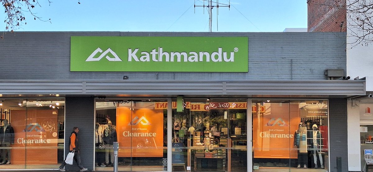 kevdevries's tweet image. Hi @KathmanduGear 
Your signature in Bendigo is looking a bit shabby and Sun affected.