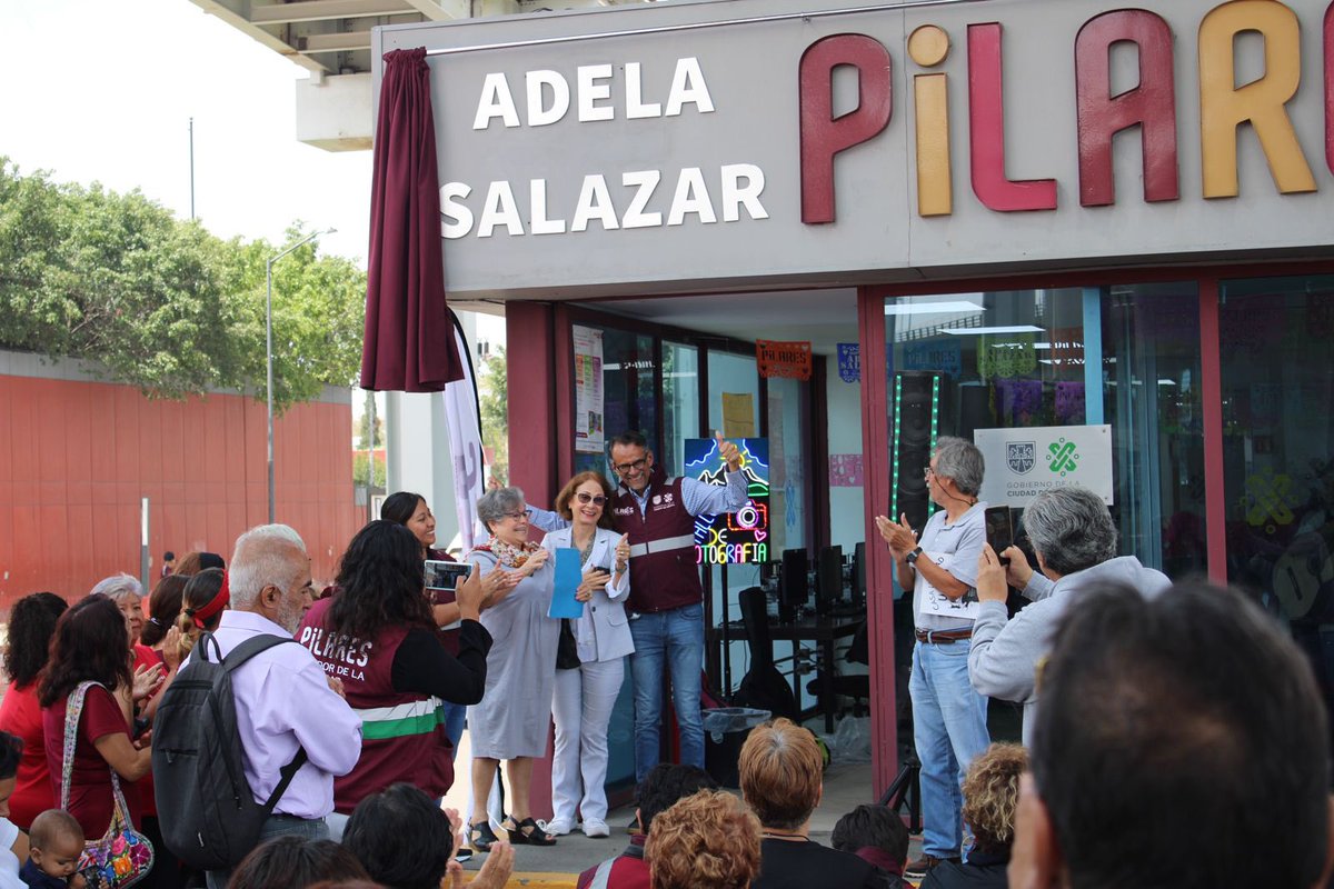 OfeliaAngulo_'s tweet image. En compañía del coordinador de @CdmxPilares, @Javier_Hidalgo, renombramos el #PILARES Lomas de Zaragoza, en la @Alc_Iztapalapa, como Adela Salazar.

También estuvo Margarita Castillejos Salazar, hija de esta luchadora social y destacada abogada laboral.

Al final, develamos el…