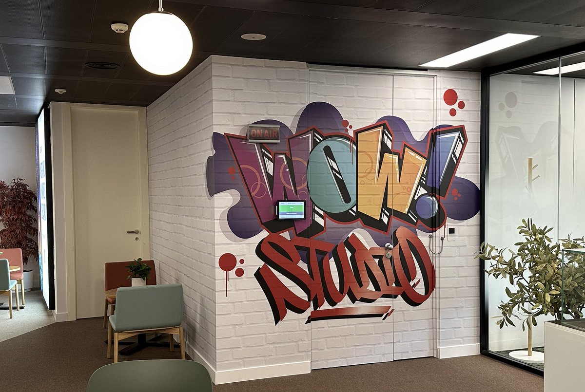 ¡Presentamos Wow! Studio en Madrid!  Un espacio de grabación profesional para impulsar la creatividad y la innovación. Un lugar multidisciplinar, con los últimos avances tecnológicos de Canon para desarrollar materiales audiovisuales de máximo nivel.   canon.sm/3ykhf9F
