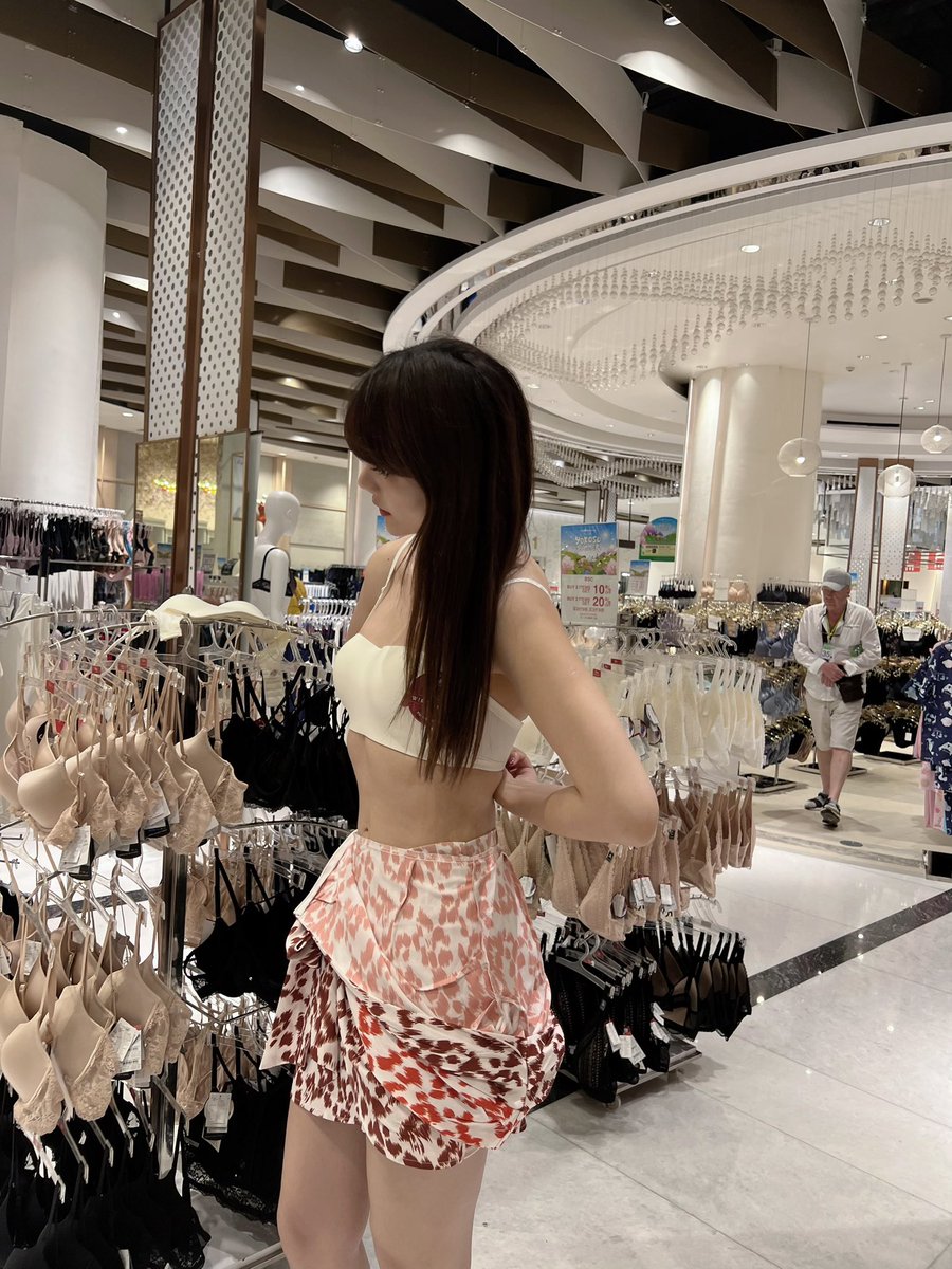 愿你眼中总有光芒，活成你想要的模样 https://t.co/VGsh1JMdin