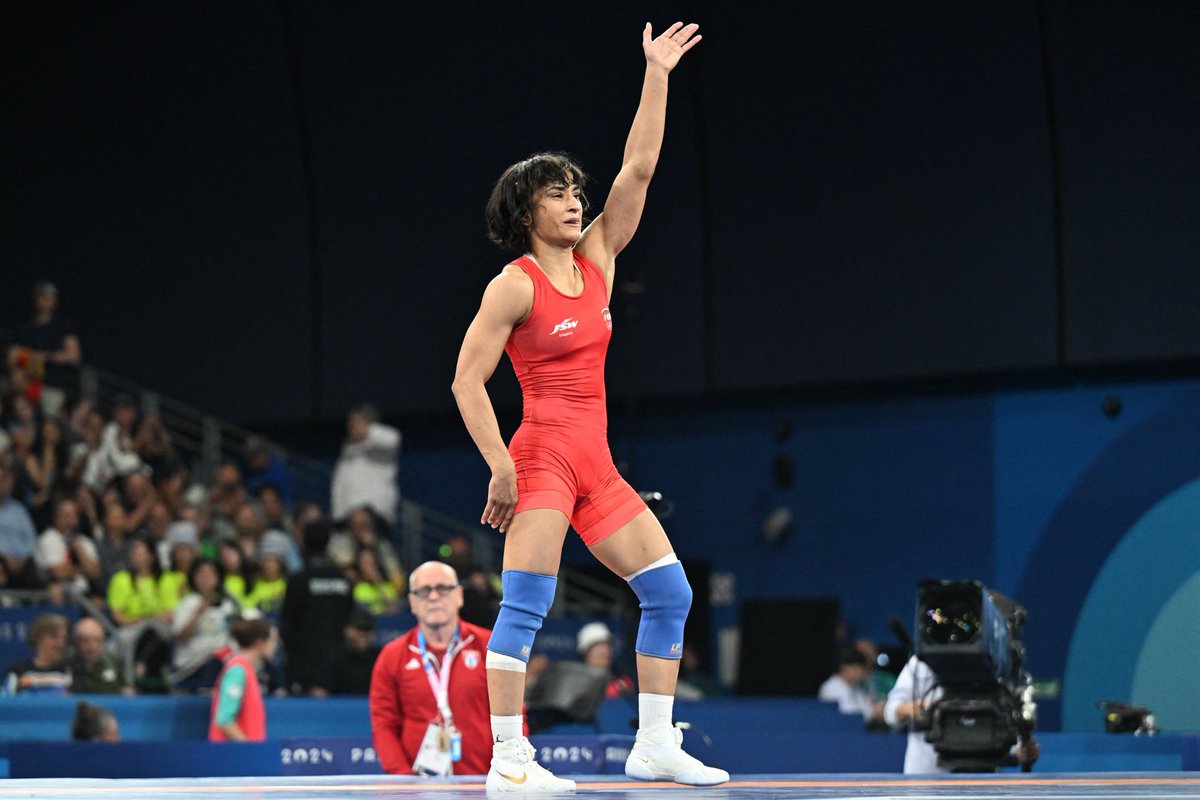 CricCrazyJohns's tweet photo. - Manu Bhaker finished 4th. 
- Arjun Babuta finished 4th. 
- Dhiraj &amp; Ankita finished 4th. 
- Anant Jeet &amp; Maheshwari finished 4th. 
- Lakshya Sen finished 4th.
- Vinesh Phogat disqualified before the final. 

India in Paris Olympics 2024 😢 https://t.co/Ann0ARyex9
