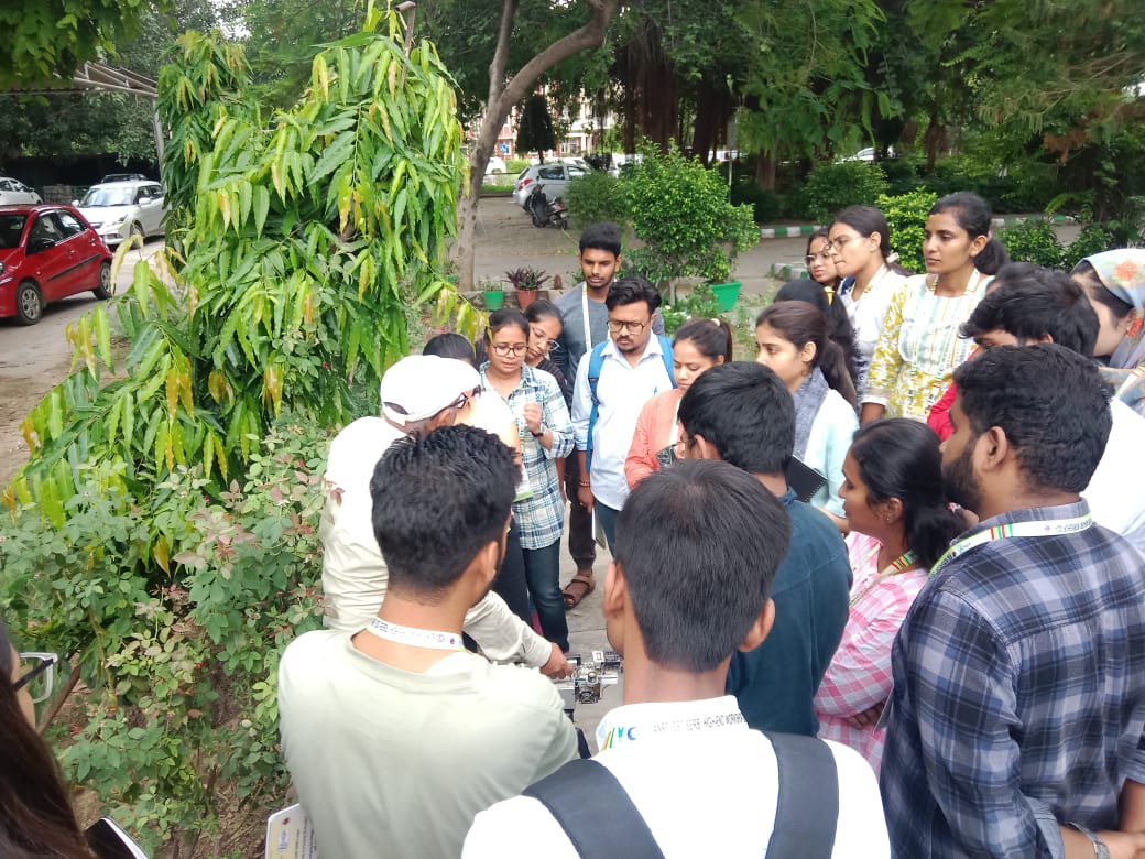 lekshmysnair's tweet photo. #Day2 @serbonline #ANRF #Karyashala on NUE and stress tolerance
Scintillating lectures/ practicals by @AashishPlantBio @anjali_iari madam Dr KK Vinod, Dr Rakesh Pandey and session by #lab204 students https://t.co/mZXLGPgXnT