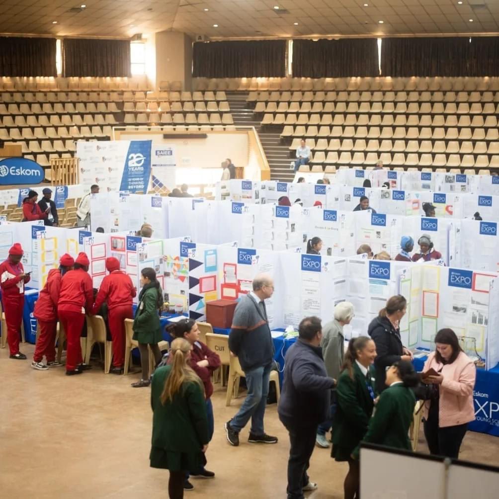 Exposcience's tweet photo. Congratulations to all the winners of the Eskom Expo Bloemfontein Regional Science Fair! 🏆 Your hard work and dedication are truly inspiring. Check out the incredible images from the event! #DiscoverEskomExpo #CUTFutureStudents #CUT #stemeducation #sciencemeetsfun https://t.co/Cf6XGZlJUA