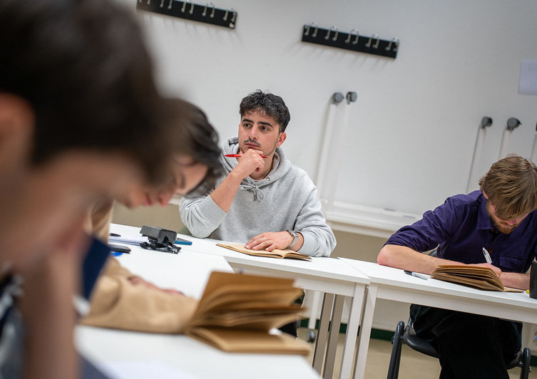 🖍️ En el #MásterUniversitario en #Cooperativismo y Gestión Socioempresarial #Mcoop desarrollarás competencias para gestionar cooperativas. 

👉🏼 Conocerás de cerca la Experiencia Cooperativa <a href="/esMONDRAGON/">MONDRAGON</a>.
 
ℹ️ ow.ly/xWrx50Rl8Ns

<a href="/MUnibertsitatea/">Mondragon Unibertsitatea</a> <a href="/MUprofesionales/">MU_Profesionales</a>