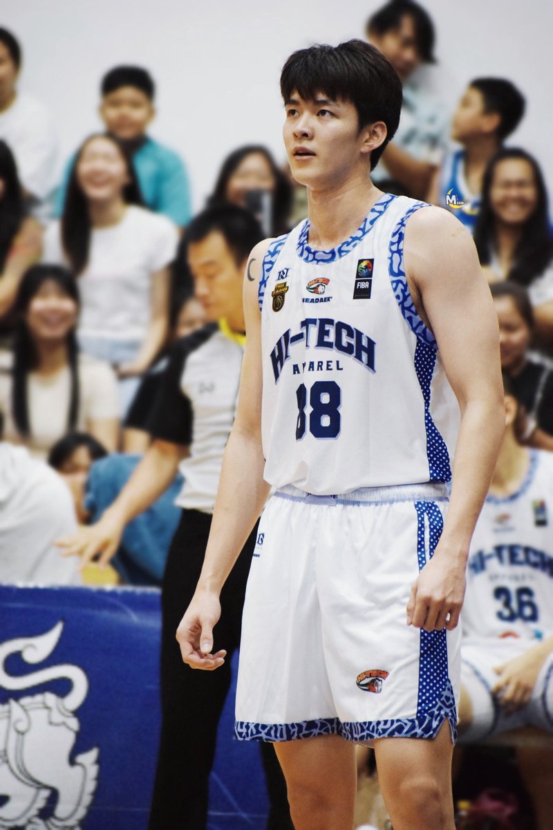 nichameen8's tweet photo. BTL Final🏀 Hitech or TGE 🐺🌙 https://t.co/oRF2MUFcsq