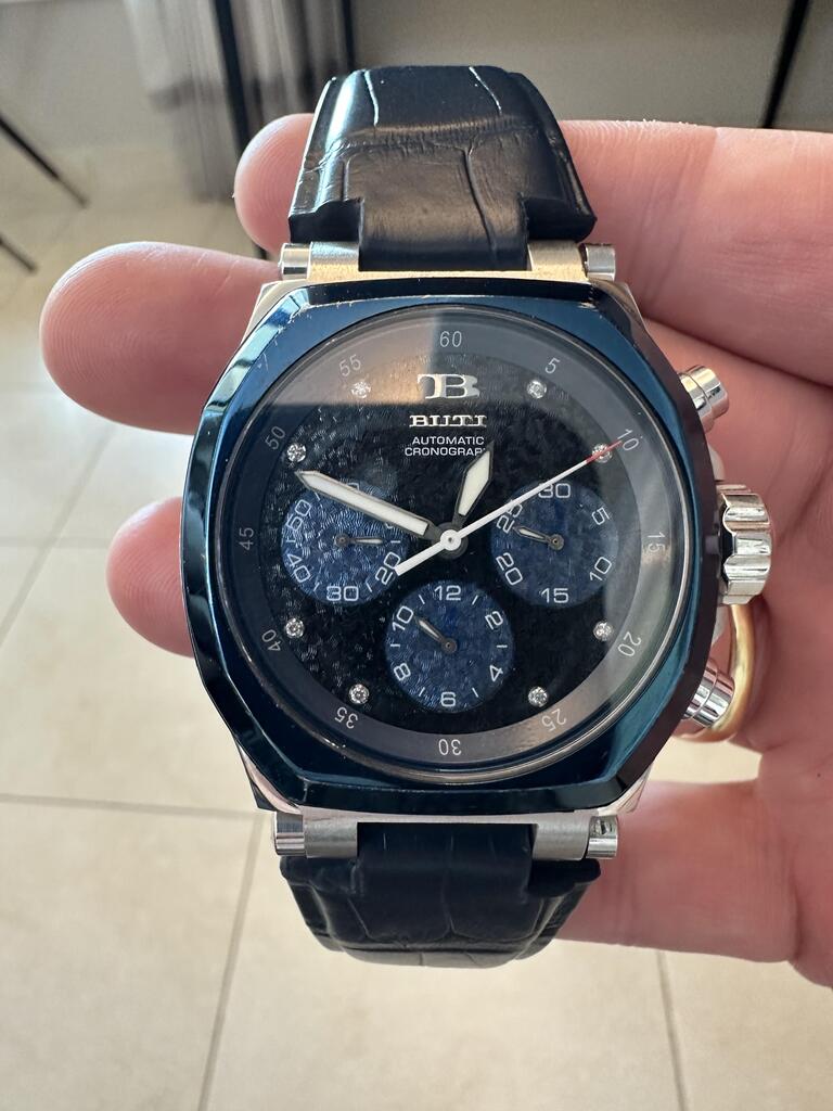 Handdn_'s tweet photo. Derek (Verified Customer) 
From: Doha, QA 🇶🇦
Quality so good that I ordered 2 more
Via @judgedotme
https://t.co/GBz3LyAA8b… 
#handdn #leatherstrap #watchstrap https://t.co/YQGb5wFPg1