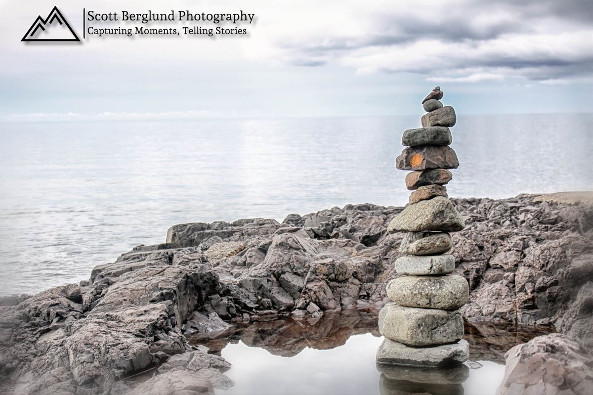 SHB_Photography's tweet photo. I took this photo a few years ago when I was visiting Split Rock Lighthouse in Two Harbors, MN. I took the 172 stairs to the rocky shore of Lake Superior, and that is where I found this.

#ScottBerglundPhotography #Photography #LakeSuperior #Minnesota #TwoHarbors #Rocks https://t.co/RjLwnRfjkB
