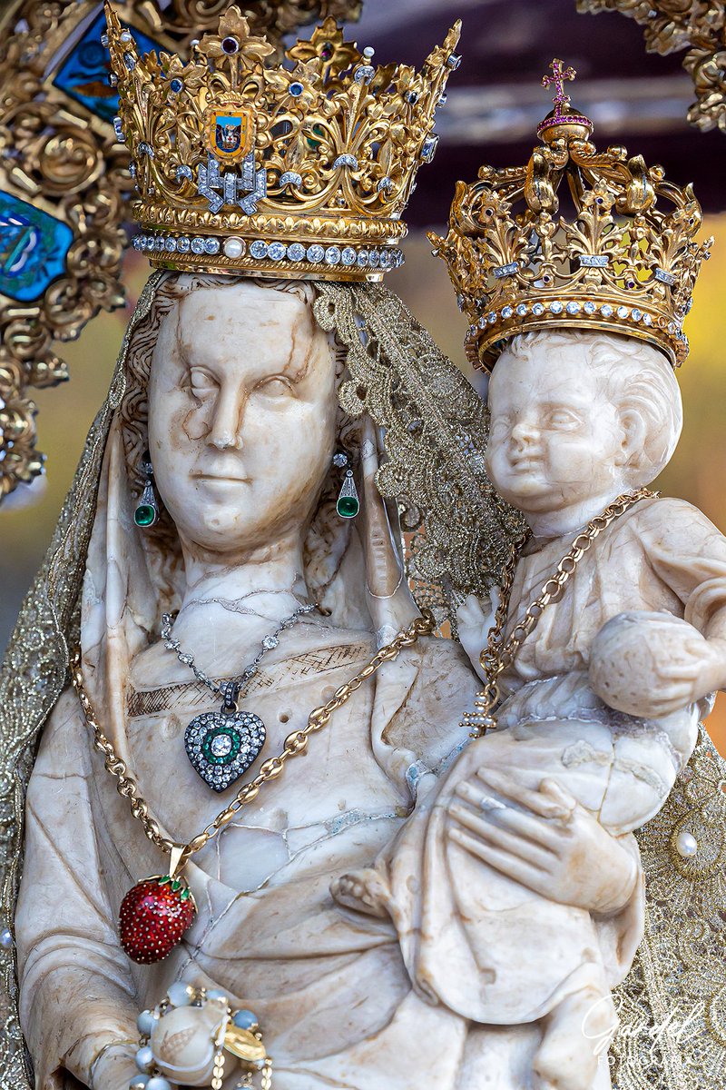 Ojos Misericordiosos

<a href="/AytodePalos/">Ayto. de Palos Fra.</a> <a href="/fresonpalos/">Fresón de Palos</a> 
no utilizar las fotos sin permiso del autor
Galeria de fotos en 
gardelfotografia.com/venida-de-la-v…