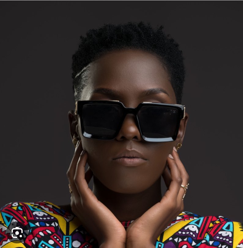 visionradio891's tweet photo. @RoseBatunga91 On 
WCW @AzawiOfficial 
Which Song Gears Your Mood By Her 
Drop It We Play It 
#MyYear 
#Aprilsoul
#VisionBaseWithRoseB https://t.co/qxZdwE5Hd8