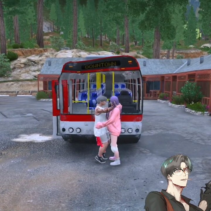 zena4u_'s tweet photo. #KrowBoloni #EchiCeres — aku, kamu, dan bus penyok di paleto itu. https://t.co/U71xTRDWC0