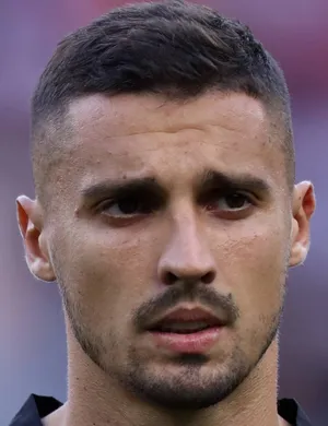 oevladı Krunic`e sövme postu