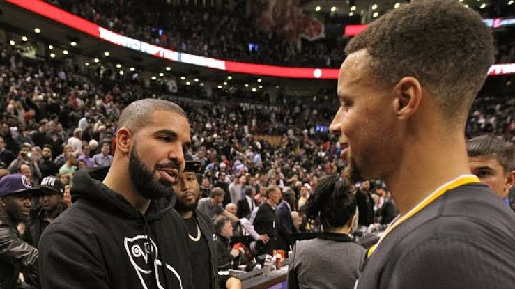 AkademiksTV's tweet photo. Stephen Curry says he’s still team OVO over Kendrick Lamar

“I’m a big Drake guy. I’ve been for a long time. I think obviously you know what it is for the rap industry to have that, but I still rock with Drake. Absolutely. Absolutely.” https://t.co/0bZTJ5hHE6
