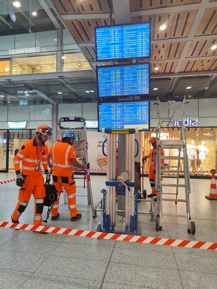 astridanger tweet media