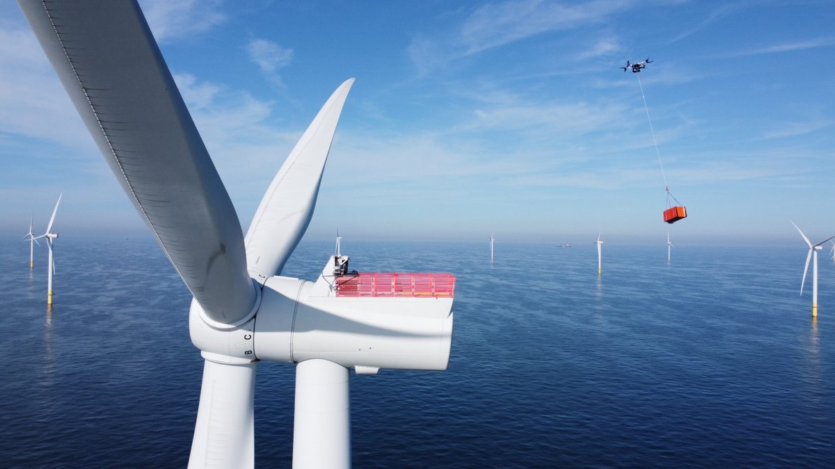 AngelInvestNL's tweet photo. Ørsted lanceert eerste heavy lift cargo drone campagne ter wereld in offshore windpark Borssele 1&amp;2 https://t.co/hcEKdDK8DV https://t.co/onOdE63Fnl