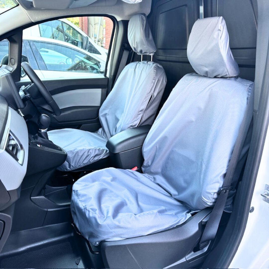 vehicleaccltd's tweet image. Revamping a Nissan Townstar with style and visibility!
· Chapter 8 Chevrons
· Ply Lining Kit &amp;amp; Containerdeck Floor
· Visible 360 Roof Beacon Bar
· Roof Mounted Rotary Vent
· Orange LED Flashing Strobe Lights
· @Turtlecovers Heavy Duty Seat Covers

#vehicleaccessories #vanlining