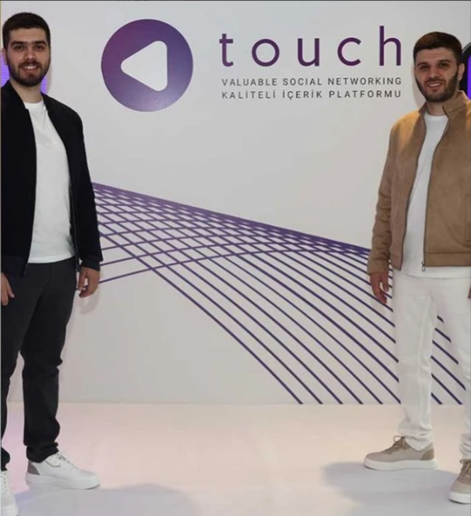 imparatorfx's tweet photo. Yerli ve milli Instagram 'ımız Touch App 'in kurucuları Faisal ve Mohammad Faisal, çift elma nargile içerken görüntülendi.
İzahı olmayan şeylerin mizahı olur. Biz VPN 'den devam. :)
#açıldı #instagram #touchapp #FileninSultanlari #acıldı #savcı savcı #SONDAKİA #deprem #bist100 https://t.co/tPV8ouFvVb