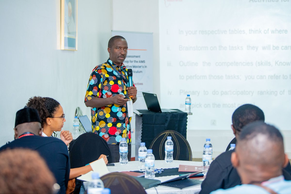 AIMS_RIC's tweet photo. #HappeningNow:
Dr. Micah Matiangi from @AmrefUniversity is leading a session on identifying the skills to be developed
during the #MathEpi Master’s Program in line with the overreaching objectives of the program.
#CurriculumDevelopment #BuildingAfrica #TeamWork https://t.co/DhikraArs4