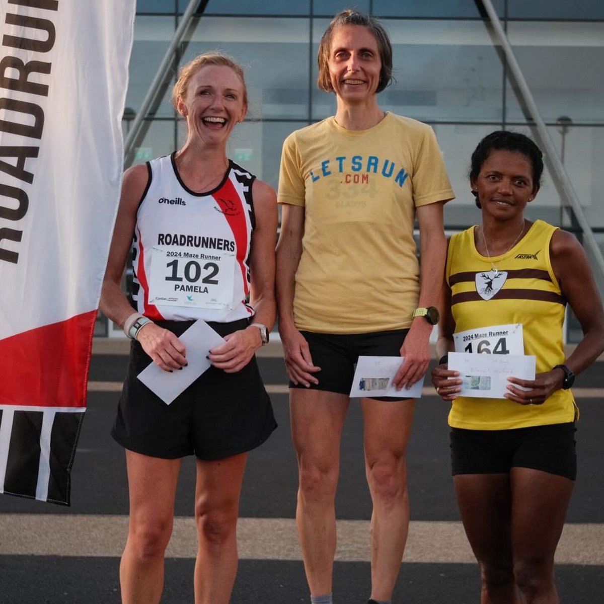 thebackstraight tweet media