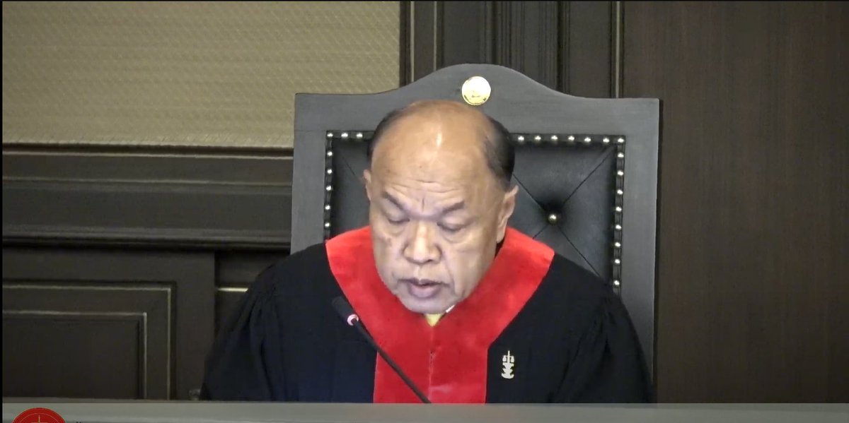 ยุบพรรคก้าวไกล! #ศาลรัฐธรรมนูญ มีคำสั่งยุบพรรคก้าวไกล เหตุกระทำการการล้มล้างการปกครองระบอบประชาธิปไตยฯ และกระทำการอันอาจเป็นปฏิปักษ์ต่อการปกครองระบอบประชาธิปไตยอันมีพระมหากษัตริย์ทรงเป็นประมุข ตามพ.รป.พรรคการเมืองฯ มาตรา 92 วรรคหนึ่ง (1) (2)