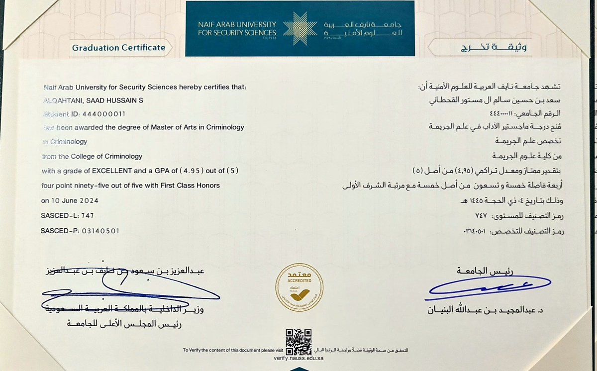 IAG2NT's tweet photo. اللهم ولك الحمد تخرجت وحصلت على درجة الماجستير بالامتياز ومرتبة الشرف الاولى 💙💙 https://t.co/TnsQEsAFnw