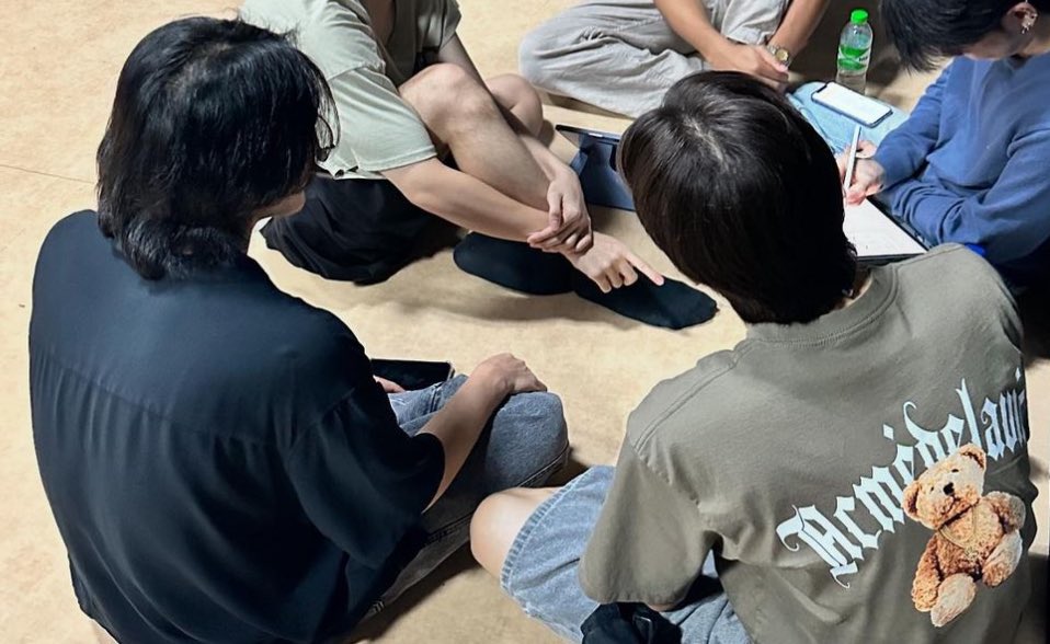 puppapxiion's tweet photo. อห อันนี้เขินมาก มาก มาก มาก เขินมาก มาก อห จะบ้าแล้ว ขนาดนั่งเรียนในคลาส พี่ปองมันยังเยื้องหลัง มวลเขินมาก ช่วยด้วย ㅠㅠㅠㅠㅠㅠㅠㅠㅠㅠㅠㅠㅠㅠㅠㅠㅠㅠㅠㅠㅠㅠㅠㅠㅠㅠㅠㅠㅠㅠ https://t.co/mQn31NnmBz