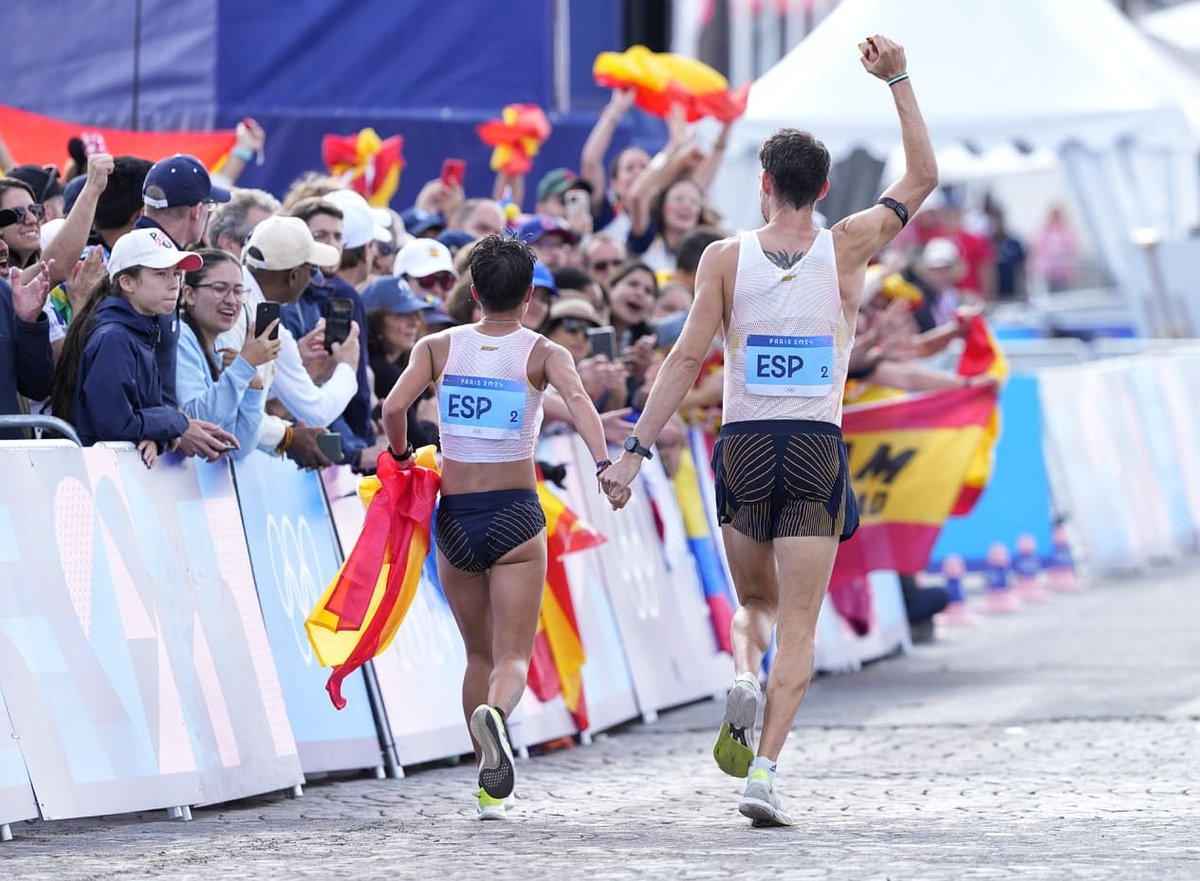 COE_es's tweet photo. ❤️ No es Llerena.
💛 No es Orce.
❤️ Es París y la hemos teñido de rojigualda.

🥹 ¡Gracias por el apoyo de siempre, afición!

#ElCorazónDeEspaña❤️🇪🇸 #Paris2024 #Olympics https://t.co/cReWVEre0c