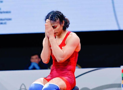 Manu Bhaker (@manubhakar) on Twitter photo Didi, you're a true champion. We are proud of you! ❤️❤️
Don't let today's setback hold you back. You're strong and resilient.
We're all rooting for you. <a href="/Phogat_Vinesh/">Vinesh Phogat</a>
#Phogat_Vinesh
#Paris2024 🇮🇳🇮🇳 Didi, you're a true champion. We are proud of you! ❤️❤️
Don't let today's setback hold you back. You're strong and resilient.
We're all rooting for you. <a href="/Phogat_Vinesh/">Vinesh Phogat</a>
#Phogat_Vinesh
#Paris2024 🇮🇳🇮🇳