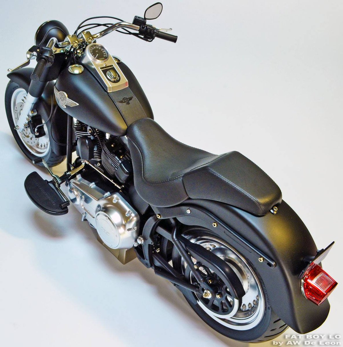 scratch_builder's tweet image. 1/16th Tamiya &quot;Fat Boy Lo&quot;
Out of the box build.
