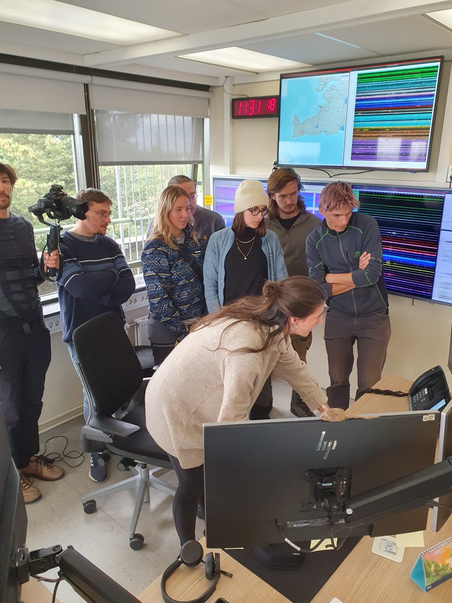 SciencEscape tweet media