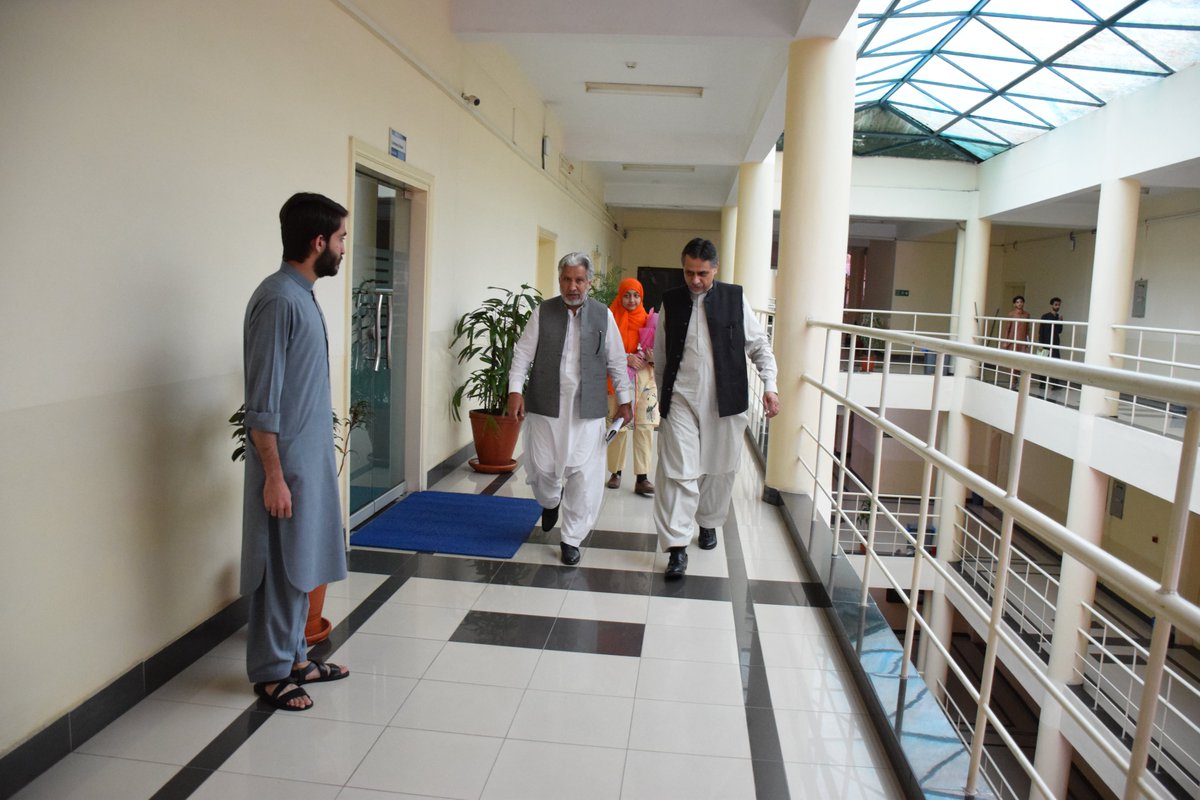 YoLoGoPak's tweet photo. This subsequently led to the LGD’s commitment to climate adaptation efforts and collaboration with Mr. Hayat on water consumption and exploring potential partnerships with Water Aid Pakistan for strategic planning and funding opportunities. https://t.co/TpbWLd622a