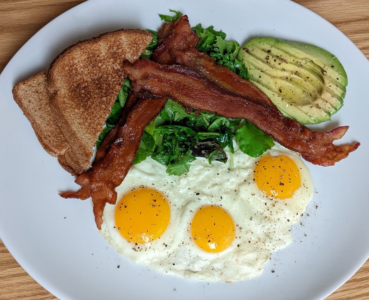 recipesallkinds's tweet photo. Three Eggs - Sunny-Side Up, Bacon, Mixed Greens, Wheat Toast &amp; Avocado 

#allkindsofrecipes #testkitchen #threeeggssunnysideup #threeeggs #friedeggs #sunnysideup #sunnysideupeggs #bacon #baconandeggs #eggsbaconandtoast #toast #wheattoast #mixedgreens #avocado #breakfast https://t.co/4VuXU8MHqr