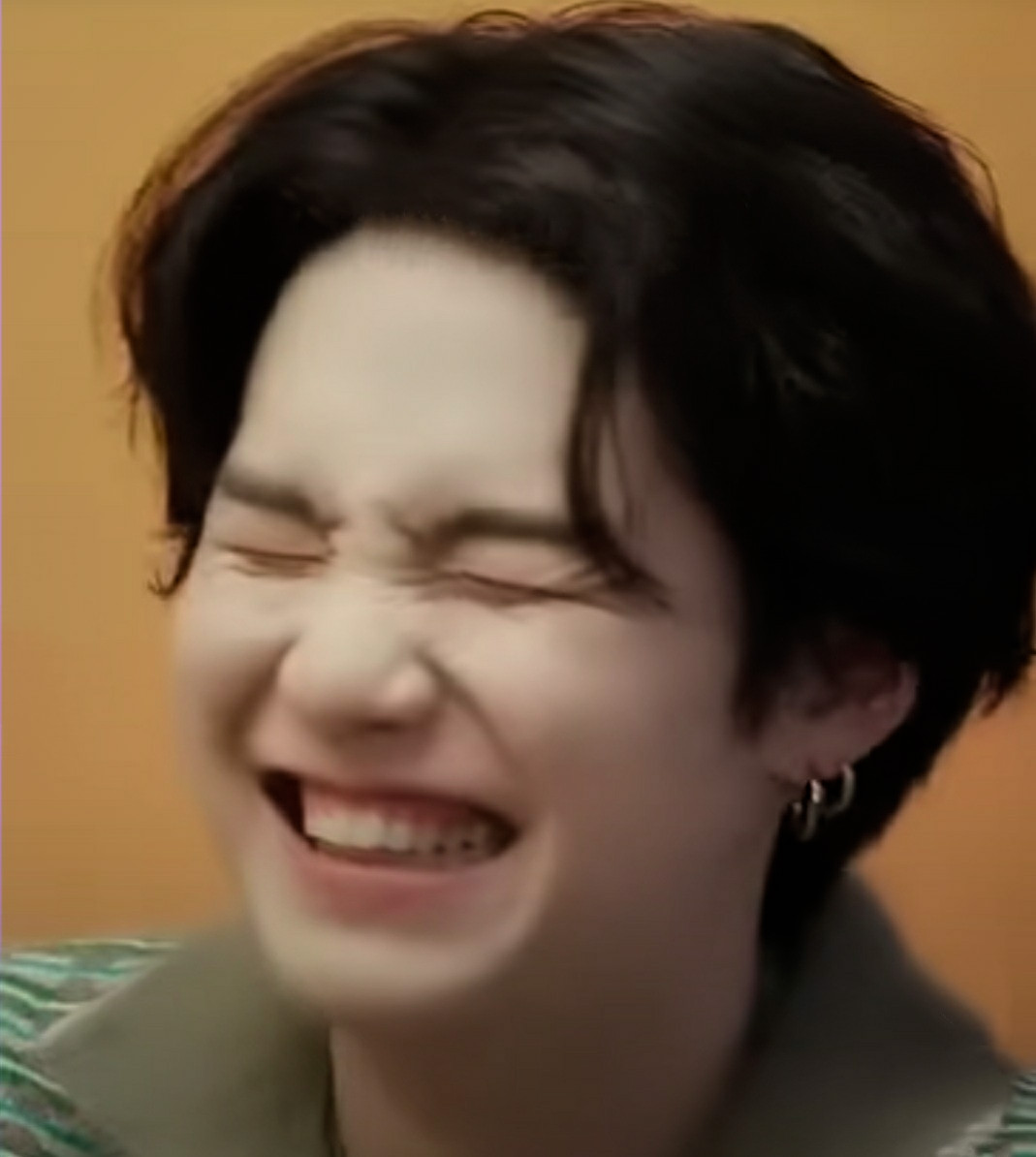 WE LOVE YOU YOONGI 
WE WILL WAIT FOR YOU YOONGI
OUR LOTUS FLOWER MIN YOONGI 
FLOWERS FOR YOONGI
#SUGA #슈가 #방탄소년단슈가 
#BTSSUGA #シュガ #AgustD