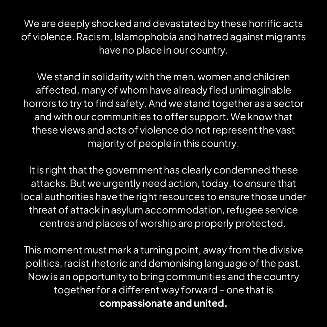 Today we join over 240 orgs to stand in solidarity with those affected by the recent acts of violence, many of whom have already fled unimaginable horrors to try to find safety. This must be a turning point.
Read the statement here: bit.ly/3AipP9y
#TogetherWithRefugees