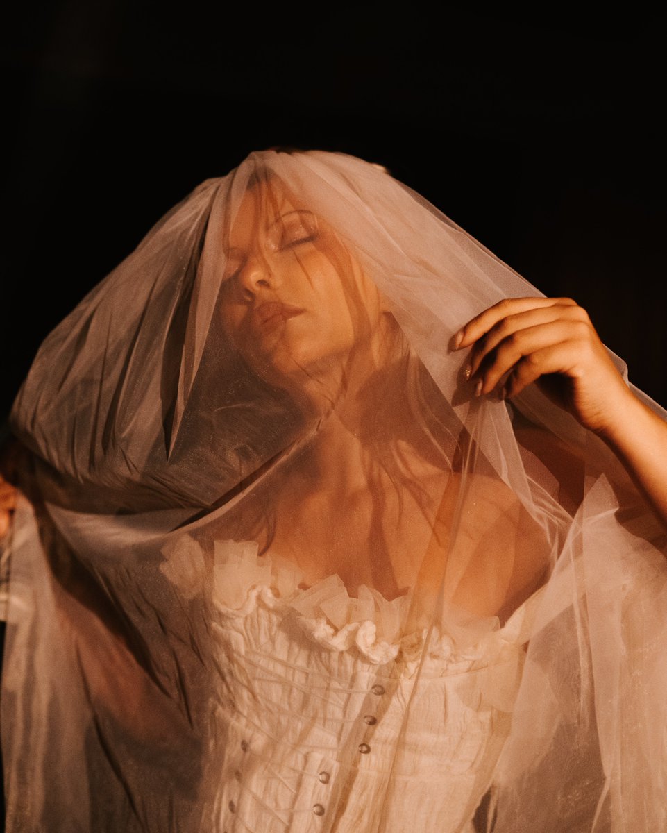 Slow. Angelic. Dramatic. 🌹🪽✨