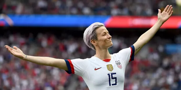 MiisterCBD's tweet photo. Megan Rapinoe, athlète olympique avec l’équipe de foot américaine, participe aux JO de Paris 2024 et fait la promotion du CBD pour les sportifs. 🌿⚽
➡️ https://t.co/CyBwzcMpaL
#sport #jeuxolympiques2024 #cbd #miistercbd https://t.co/1bvES1xllk