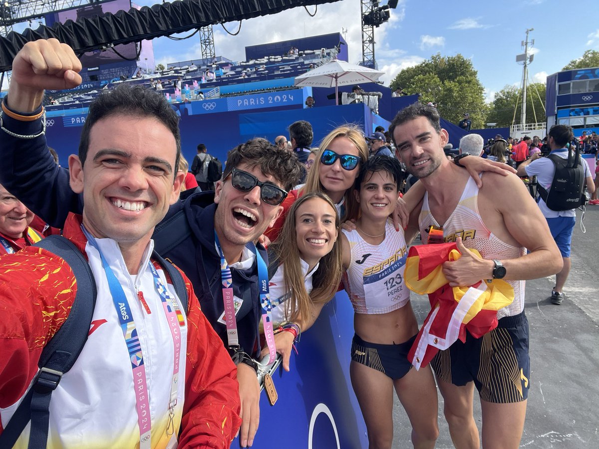 PaulMcGrathinho's tweet photo. SON CAMPEONES OLÍMPICOS 🥇😭 https://t.co/GXtBeDcCWg