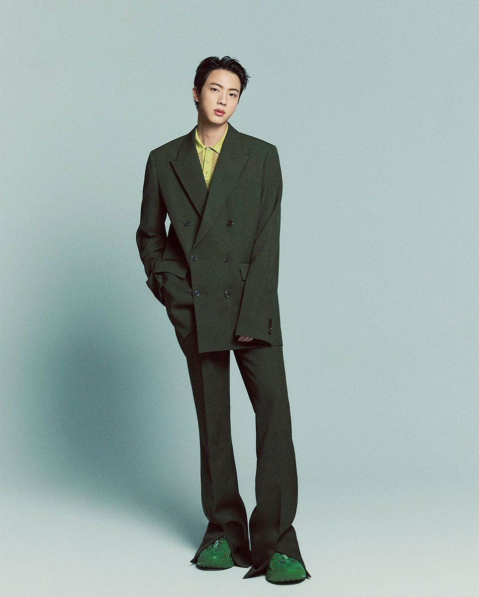 📸 Scatti di KIM SEOKJIN per GUCCI, in veste di nuovo ambasciatore globale del brand‼️

JIN GUCCI GLOBAL AMBASSADOR
#JinxGucci