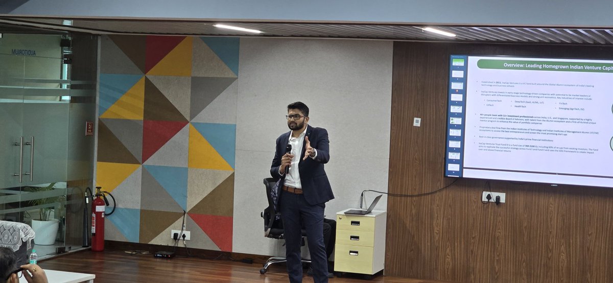 startup_odisha's tweet photo. At the Aahvaan 2024 Pre-Cursor Workshop, Shri Aashish Vanigota, IvyCap Ventures’ Principal-Investments, delivered a talk on scaling startups. He emphasized the importance of addressing significant market challenges and achieving a sustainable market fit.

#StartupOdisha #Ohub #Bhubaneswar #Odisha #Startups #Incubator #funding #mentorship #startupecosystem #PreCursorProgram #Aahvaan2024 #SIDBI