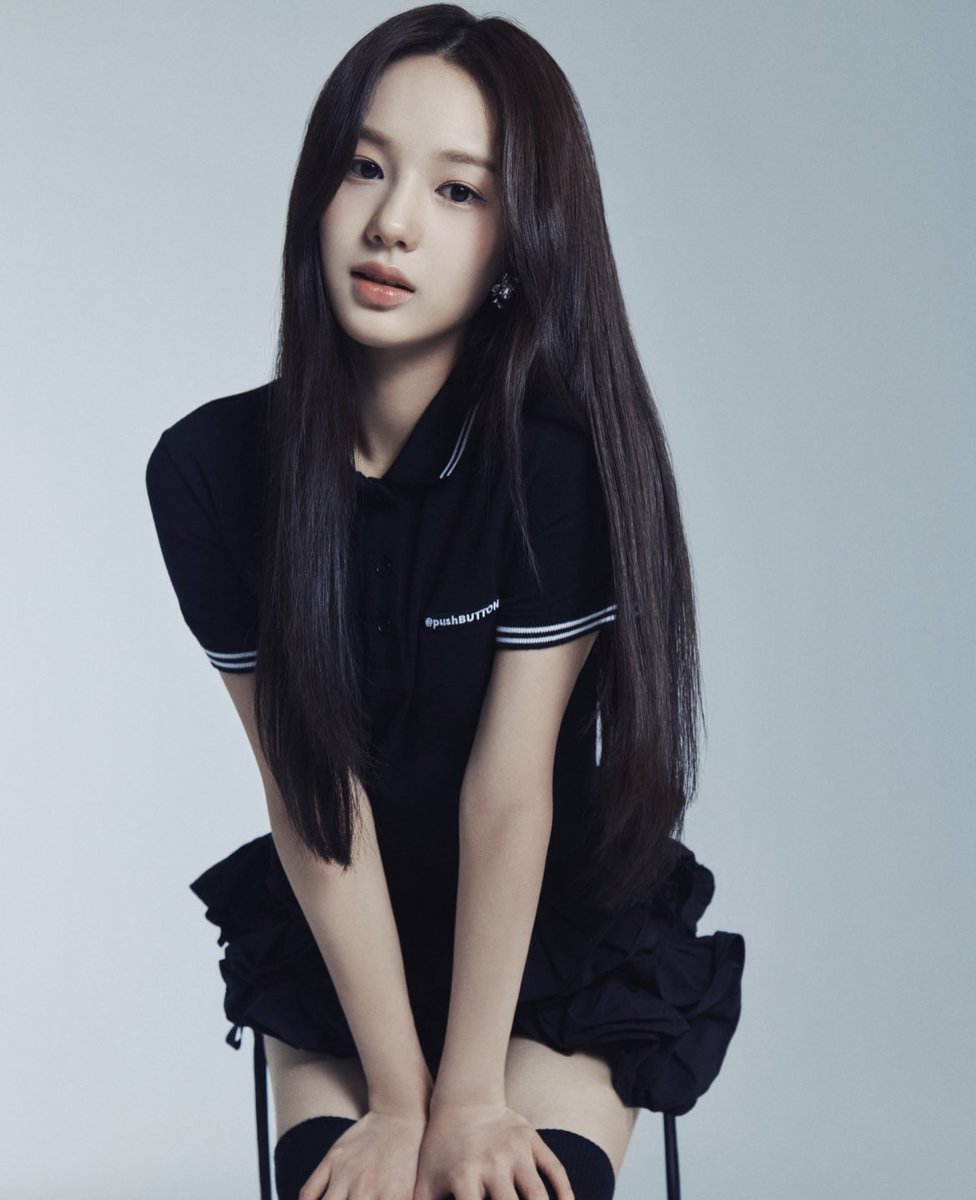 i actually can't get over this like she's so gorgeous i can't breathe