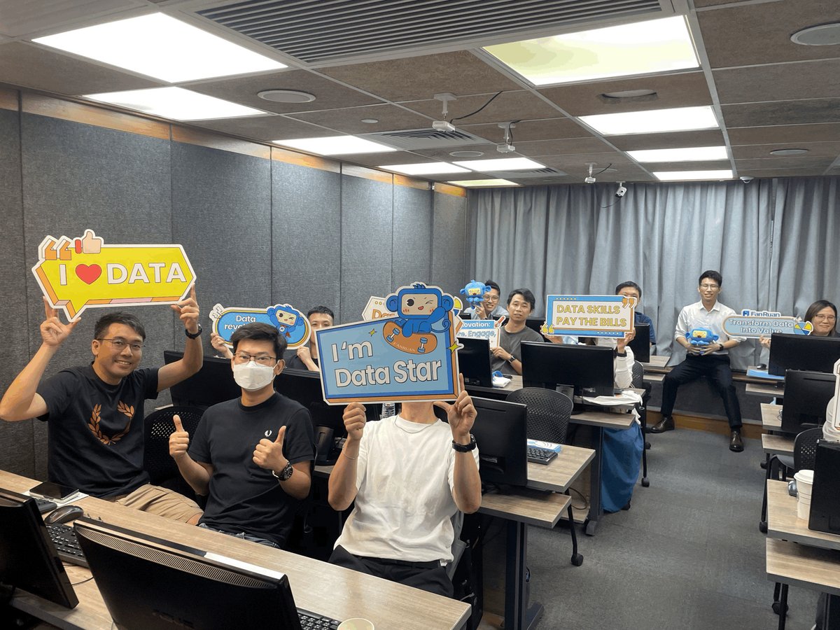 FanruanSoftware's tweet photo. 🌟 Live from Hong Kong! #FanRuanWorkshop

We're thrilled to host our first workshop in Hong Kong on From Data to Decisions: Designing Interactive and Dynamic Dashboards with FineReport 📊
#DataAnalytics #BusinessIntelligence #DataVisualization #FineReport #FanRuan #HongKong https://t.co/zOBuwqOjaQ
