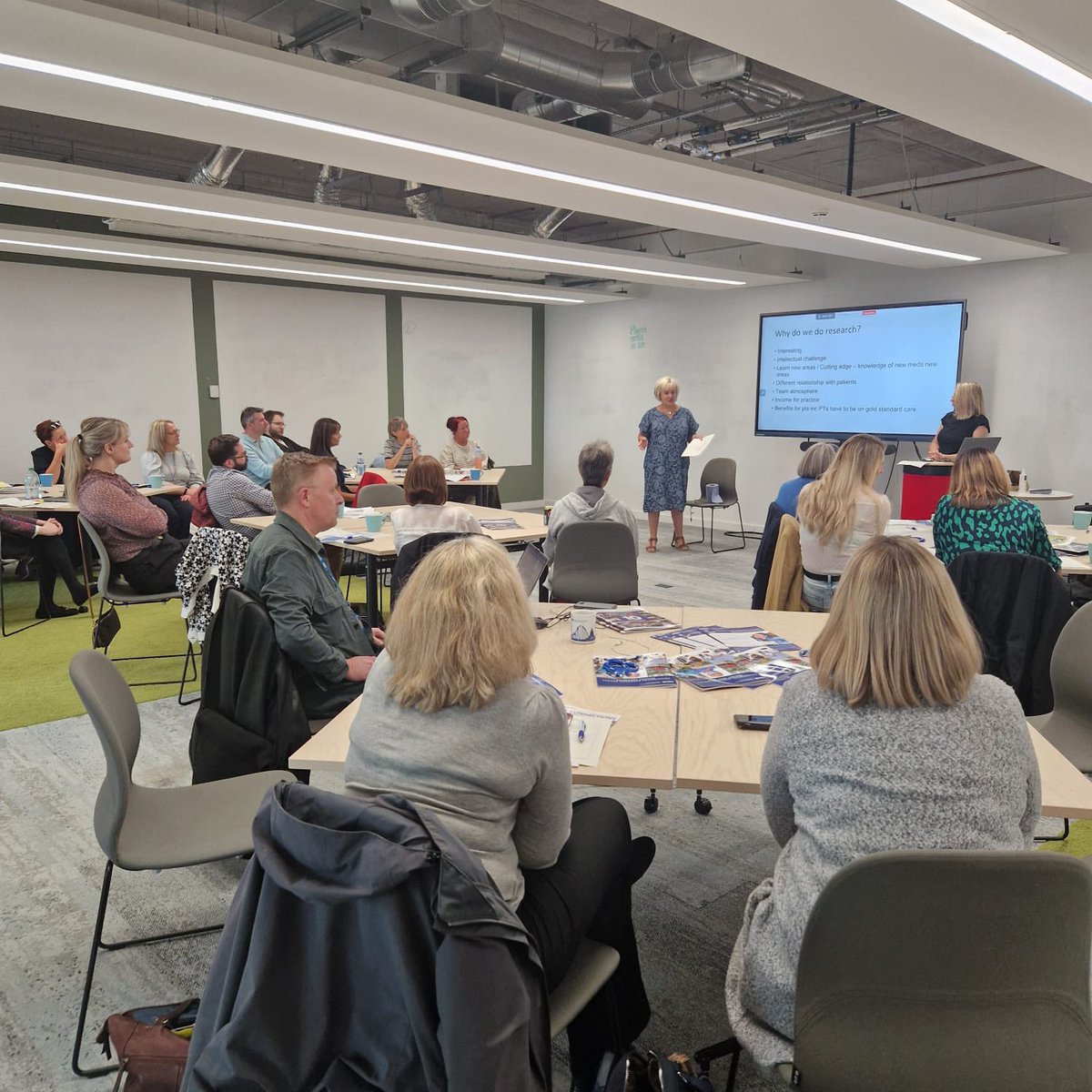 leeabullen's tweet image. It was great to see everyone at @NIHRCRN_nwcoast last Community of Practice last month. Some really inspiring presentations from GPs, nurses and AHPs about their own different research journeys ✨#generalpractice #research #NIHR @james_conno @EmilyMc968 @julie_mugarza