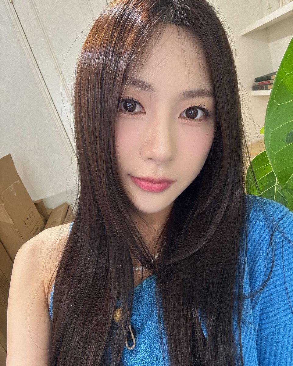 sweetbread719's tweet photo. ✨240807 | _ohhayoung_ Instagram update 

#에이핑크 #Apink (@Apink_2011)
#오하영 #Hayoung (@Apinkohy) https://t.co/izLMPmmEpf