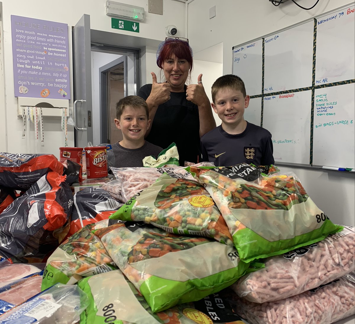 GSM_Wolves's tweet photo. Marley, aged 12, and Ronnie, 9, from Stourton, did two Park Runs to raise funds from which they have provided a large supply of food for our dining service, as well as distributing Greggs vouchers to people experiencing food poverty.
A wonderful thing to do. β€οΈ
#GSMWolves https://t.co/Bh8OMohhCE