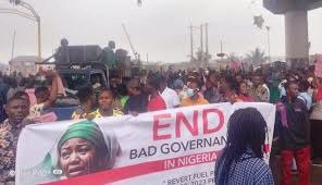 SaharaReporters's tweet photo. #EndBadGovernance: Over 1000 Protesters Currently In Prison Custody – Amnesty International | Sahara Reporters  https://t.co/5aox99KZGm https://t.co/AeCPXeJ3sP
