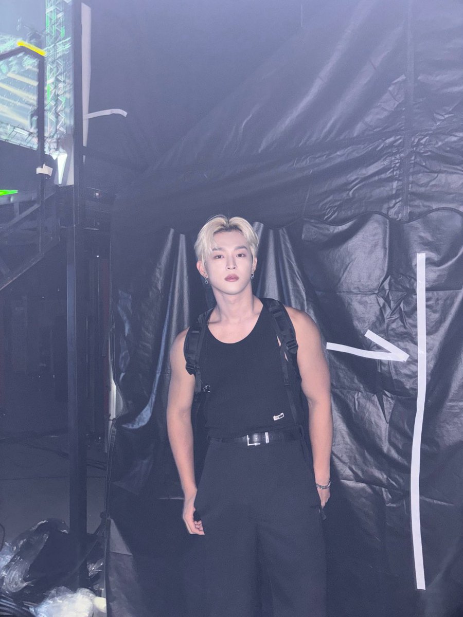 official_ONEUS's tweet photo. [#이도]
더위 조심 https://t.co/gaIU1y9HFv