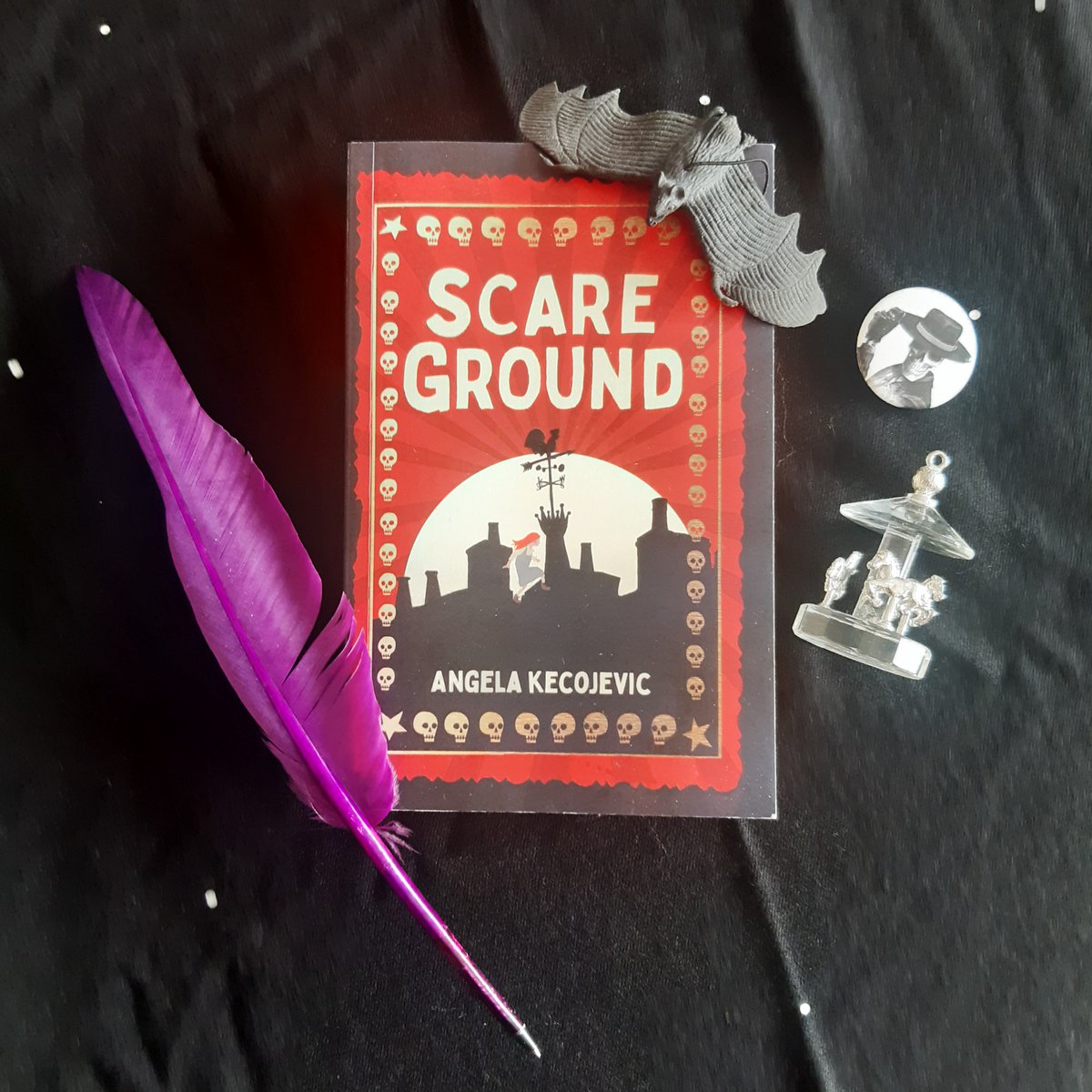 SabrinaAccalai's tweet photo. Scareground by @ajkecojevic was just released yesterday in the US. I had a great time joining last year's blog tour so I'm back again for round 2💀💀💀
🎠Check out my review post for this deliciously creepy book🎠
https://t.co/kjiRfdOzwz
#Booktails #Scareground #TheWriteReads https://t.co/PNKmOItq7L