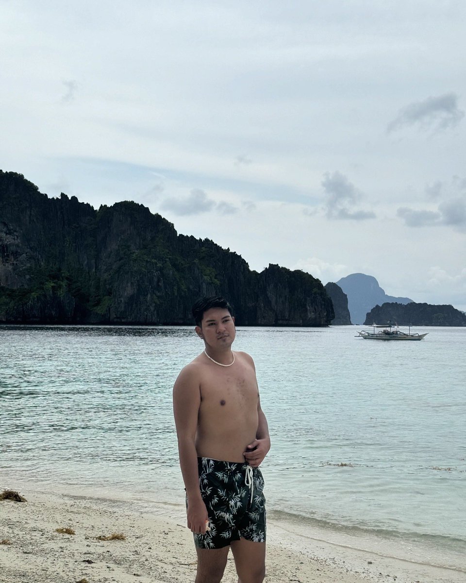 villar_im's tweet photo. Sa islang pantropiko 🏝️ https://t.co/lpYlHDypvw