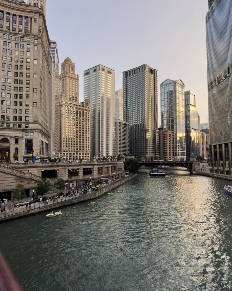ShiroNoOne's tweet photo. Chicago 🇺🇸 https://t.co/IPN1bYw5Ke