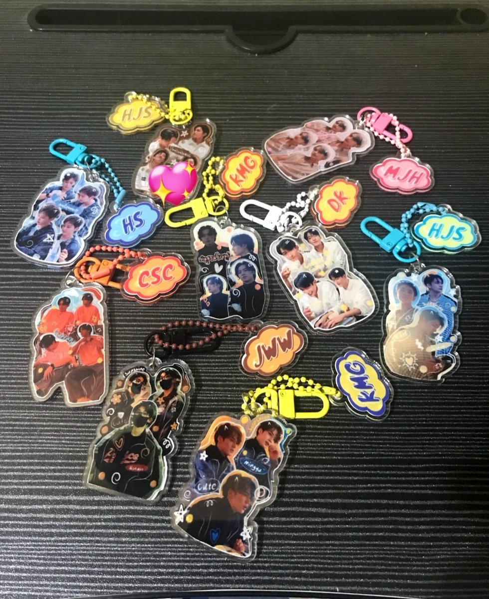 bloomingsab's tweet photo. @stuffsite Cleareance sale yuk nder, keychain svt 10k aja buy 5 get 1 free bisa pilih member yaa, bisa langsung di CO jugaa https://t.co/Fvp9wf7sEV https://t.co/yJaUbYf3rR